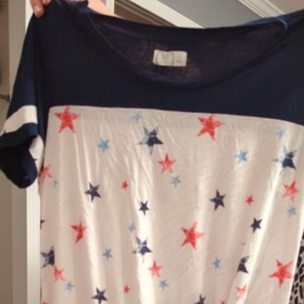Large 24/7 Maurice's Short Sleeve TShirt with Knot Detail